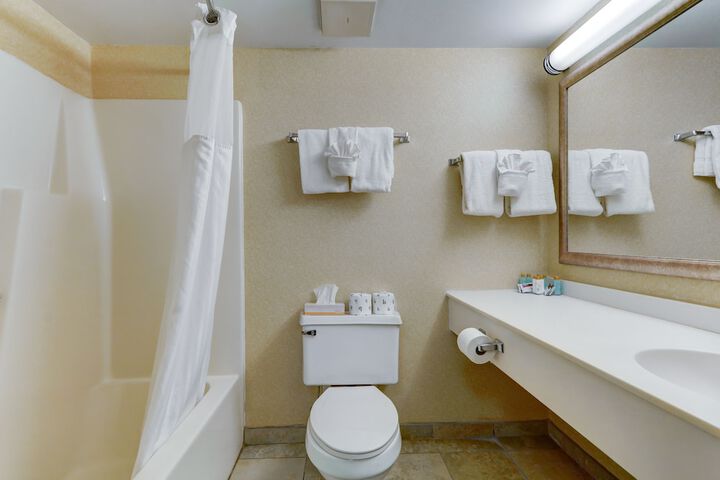 Room 18 of 36