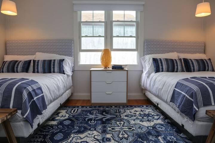 Room 15 of 60