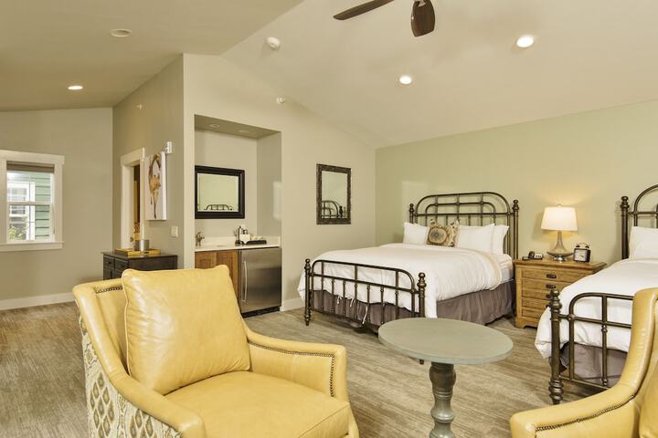 Room 40 of 92