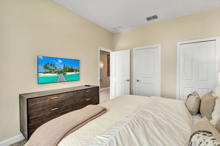 Hotel 19 of 80