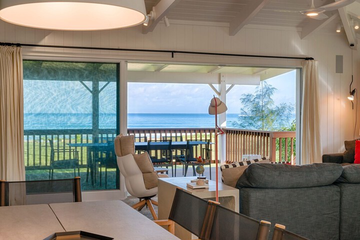 Hanalei Beachfront 3 Bedroom Home by RedAwning