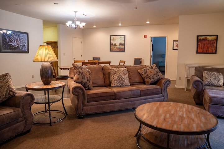 Blue Elk Inn