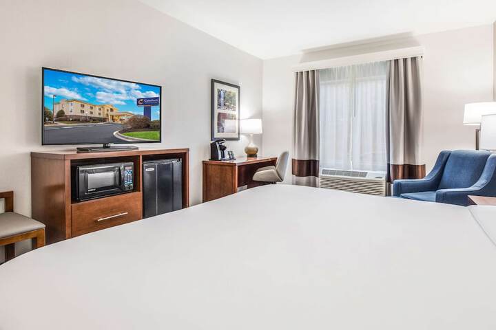 Comfort Inn & Suites Brevard North