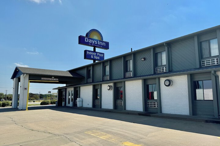 Hotel 2 of 69