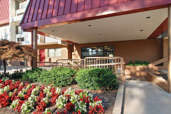 Red Roof Inn Cleveland Airport-Middleburg Heights