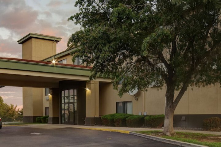 Best Western North I-25 Hotel