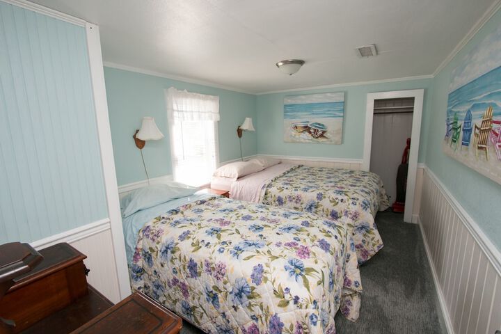 Room 120 of 156