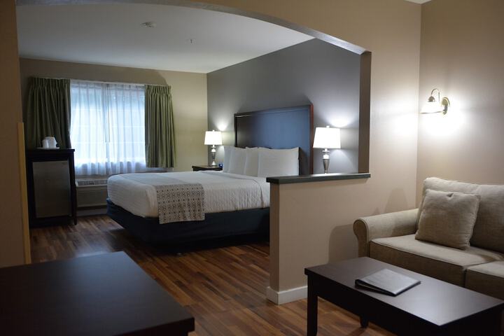 Room 34 of 47