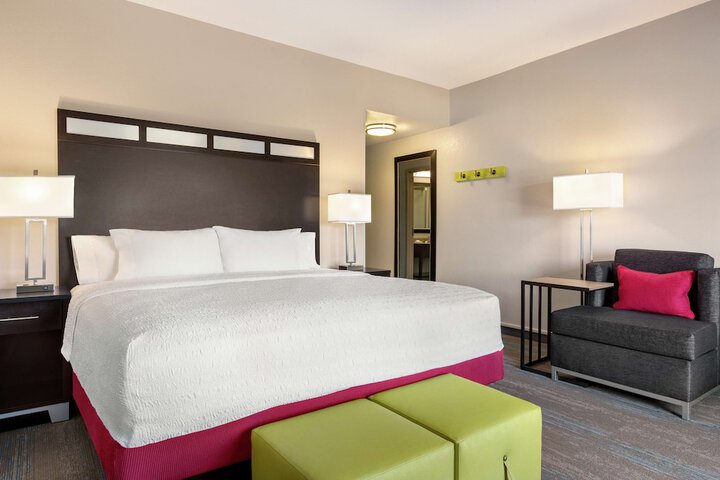 Hampton Inn & Suites York South