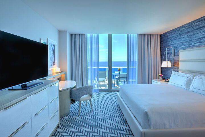 Room 46 of 103