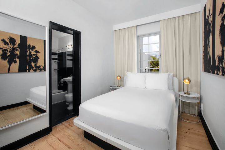 Room 29 of 47