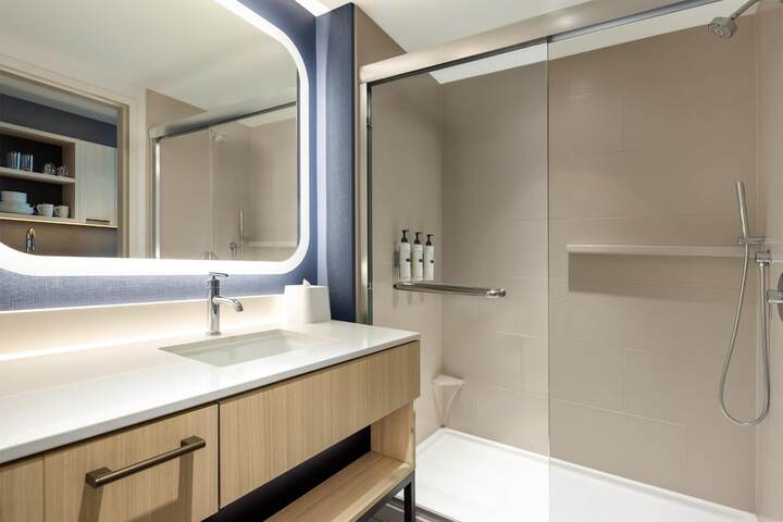 Homewood Suites by Hilton Surrey