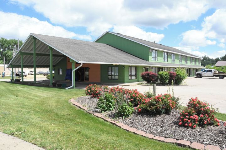 Timber Motel