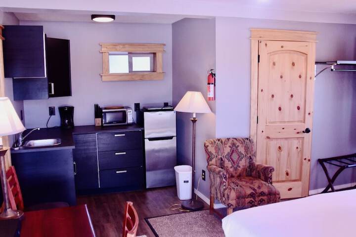 Room 11 of 21