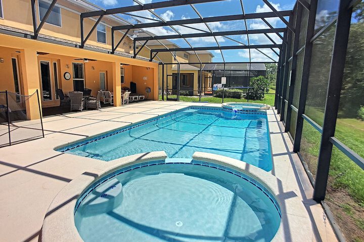 Pool 6 of 25