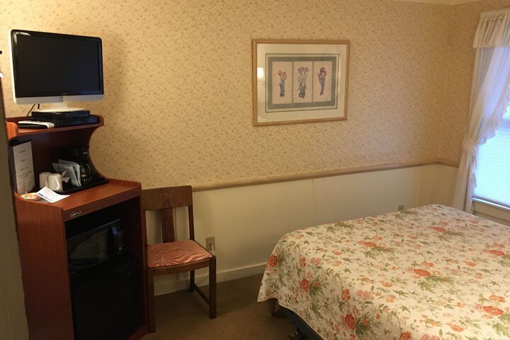 Alexanders Lodge