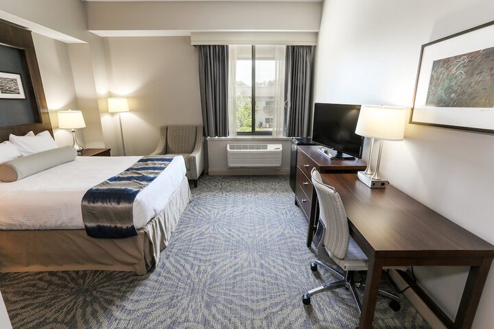 Room 72 of 112