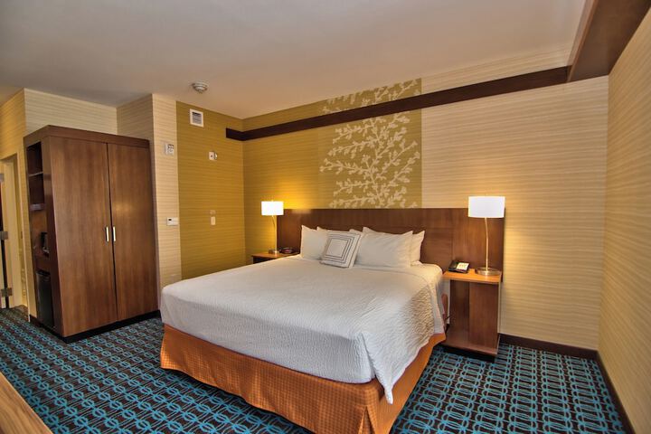Room 33 of 50