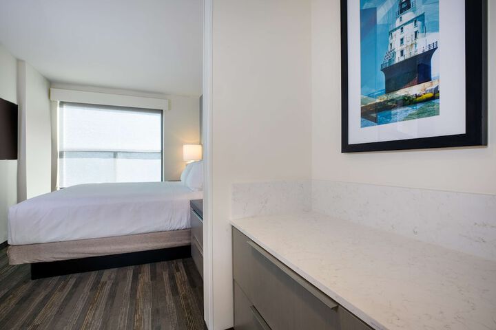 Room 19 of 52
