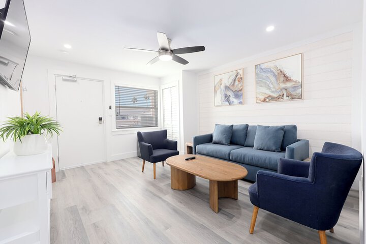 Siesta Key Beach Resort and Suites