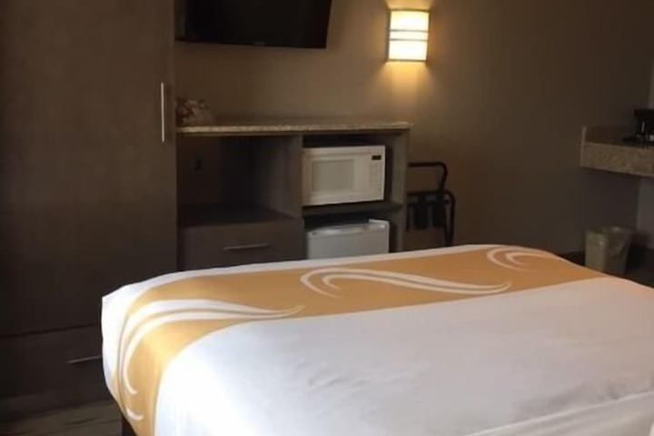Room 29 of 54