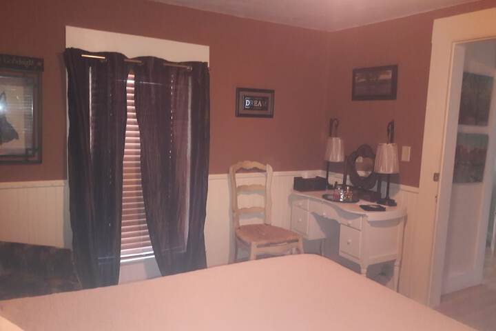 Room 11 of 23