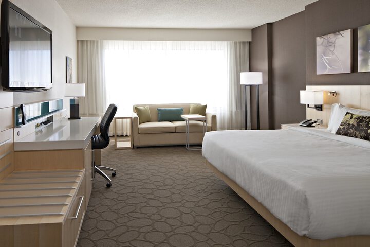 Room 35 of 79