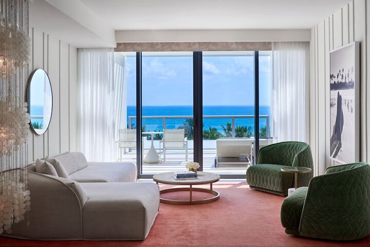 W South Beach