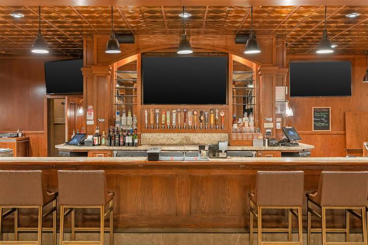 Best Western Plus GranTree Inn