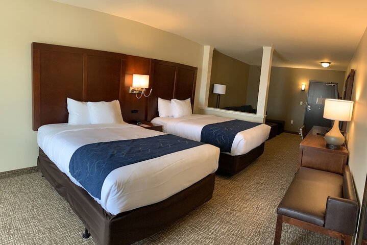 Room 32 of 59