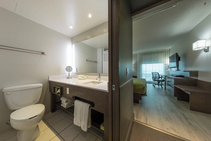 Room 40 of 137