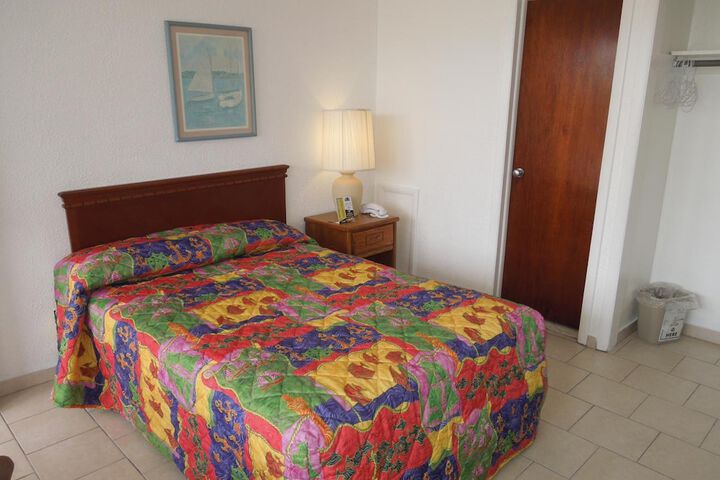 Room 16 of 31