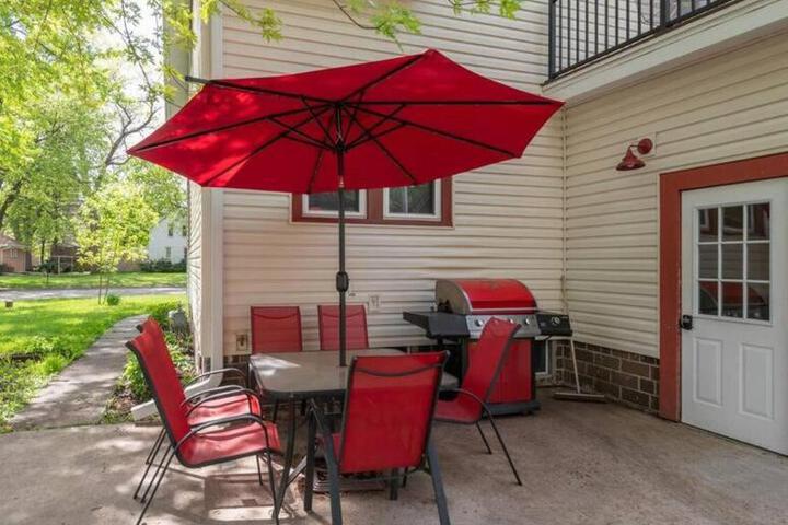 Glencoe-freshly remodeled-pets ok-4 bedrooms-grill