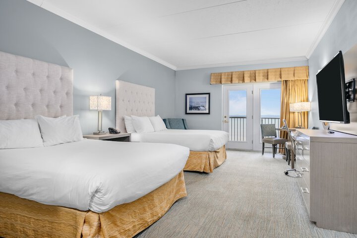 Cherry Tree Inn & Suites
