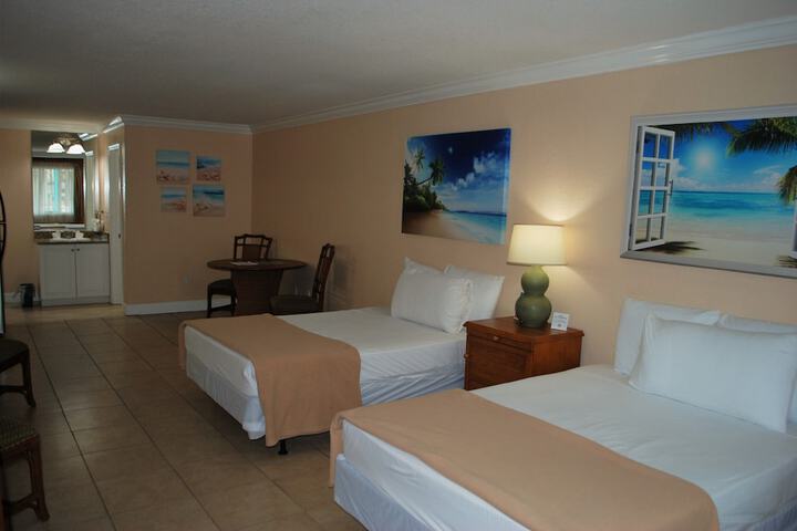 Room 16 of 32