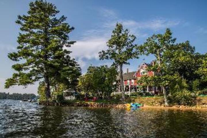 The Lake House at Ferry Point