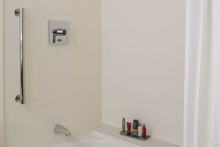 Room 15 of 52