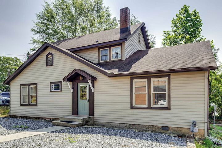 Bright Brevard Home Near Downtown & Trails