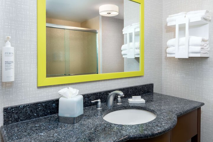 Hampton Inn & Suites Hartford / Farmington