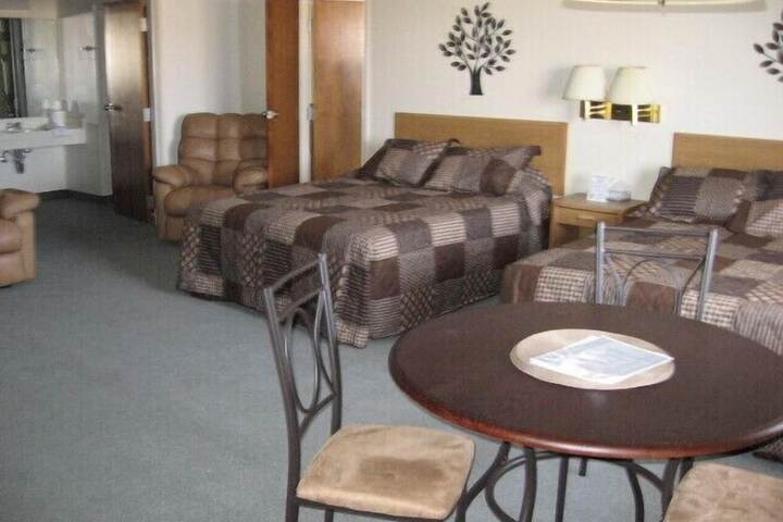 Little Bear Motel