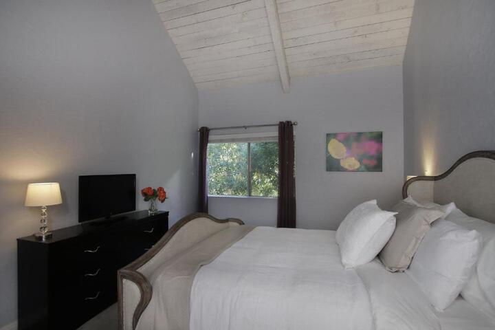 Mountain Cove Private Condo
