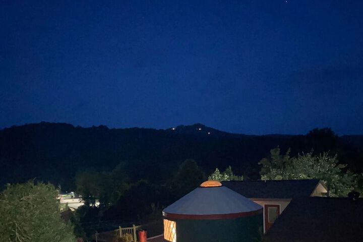 Mountain Aire Cottages Inn & Glamping