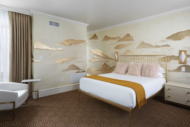 Room 20 of 64