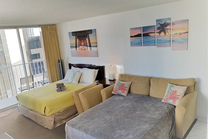 Room 180 of 329
