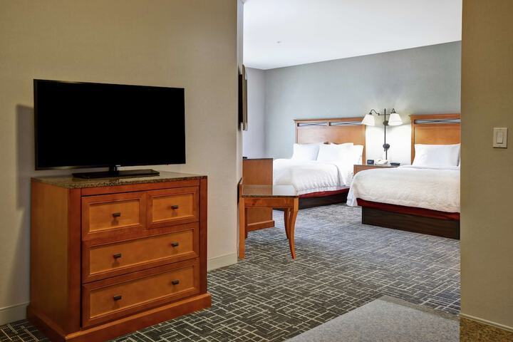 Room 15 of 49