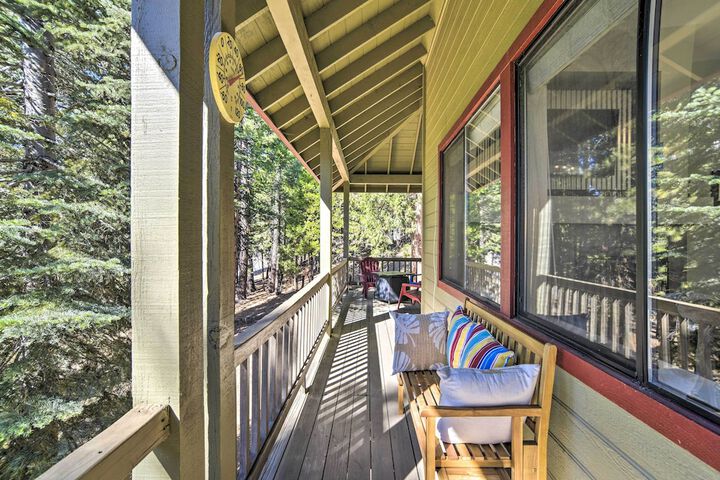 Charming Chester Home w / Furnished Porch!