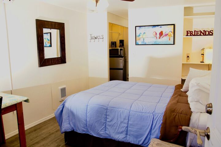 Room 15 of 48