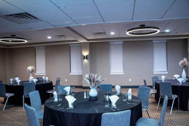 Holiday Inn Metairie New Orleans by IHG