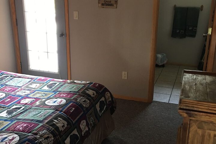 Room 27 of 47