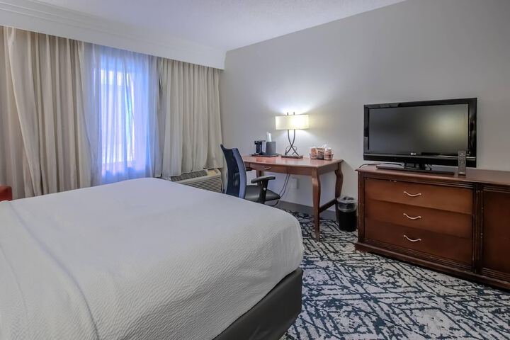 Country Inn & Suites by Radisson Convention Center